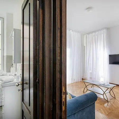 Apartment Luminous And Charming In Center Genoa