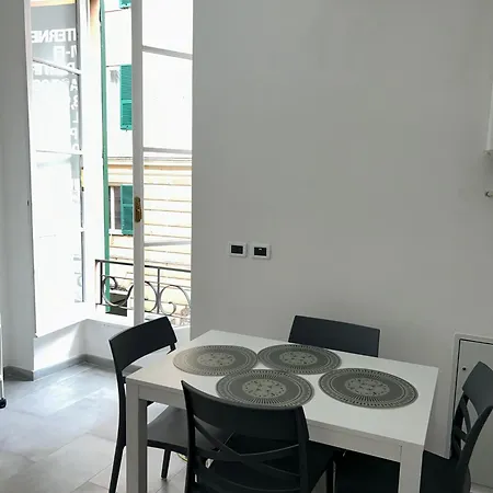 Luminous And Charming In Center דירה *